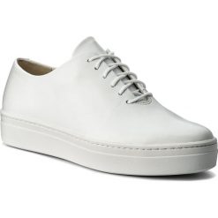 Półbuty VAGABOND - Camille 4346-101-01 White. Białe creepersy damskie Vagabond, z materiału, na płaskiej podeszwie. W wyprzedaży za 299,00 zł.