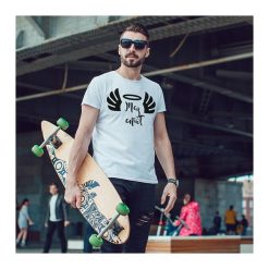 Mąż anioł męski tshirt koszulka biała. Białe koszulki męskie One mug a day, s, z nadrukiem, z bawełny, bez kołnierzyka, z krótkim rękawem, krótkie. Za 85,00 zł.