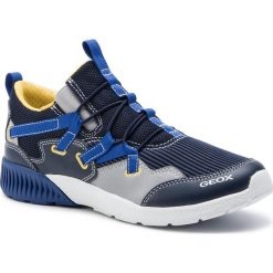 Sneakersy GEOX - J Sveth B. A J926PA 014BU C4226 D Navy/Royal. Niebieskie trampki chłopięce Geox, bez wzorów, ze skóry ekologicznej, bez zapięcia. W wyprzedaży za 199,00 zł.
