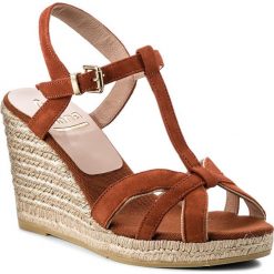 Espadryle KANNA - KV8107 Ante Caldera. Brązowe espadryle damskie marki Kanna, z materiału, na obcasie. W wyprzedaży za 199,00 zł.