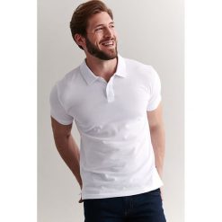 Koszulka polo w kolorze białym. Białe koszulki męskie TATUUM, xl, bez wzorów, z bawełny, polo, bez rękawów. W wyprzedaży za 79,95 zł.