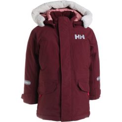 Helly Hansen ISFJORD Kurtka snowboardowa port. Fioletowe kurtki dziewczęce marki Helly Hansen, z materiału, narciarskie. W wyprzedaży za 384,30 zł.