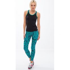 Legginsy sportowe damskie: Miętowe legginsy sportowe w panterkę H006