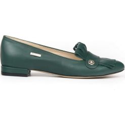 Balerinki z frędzlami - skóra naturalna - model 046 - kolor zielony. Zielone baleriny damskie Zapato, bez wzorów, z jeansu, klasyczne, bez obcasa, na obcasie. W wyprzedaży za 239,20 zł.