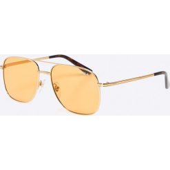 Vogue Eyewear - Okulary Gigi Hadid for Vogue. Pomarańczowe okulary przeciwsłoneczne damskie . W wyprzedaży za 399,90 zł.
