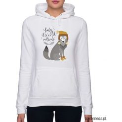 Bluza damska z zimowym wilkiem. Szare bluzy damskie Pakamera, z nadrukiem, bez rękawów, z kapturem. Za 119,00 zł.