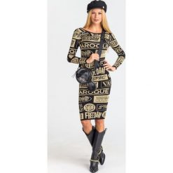 SUKIENKA VERSACE JEANS COUTURE. Czarne sukienki damskie Versace Jeans Couture, na imprezę, s, bez wzorów, z jeansu, bez kołnierzyka, bez rękawów, midi, dopasowane. Za 1181,95 zł.