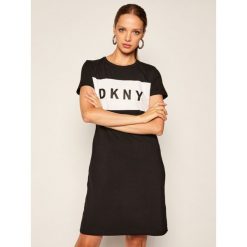 Sukienka dzianinowa DKNY Sport DP9D4262. Czarne sukienki damskie DKNY Sport, m, bez wzorów, z dzianiny, sportowe, bez kołnierzyka, bez rękawów, sportowe. Za 259,00 zł.