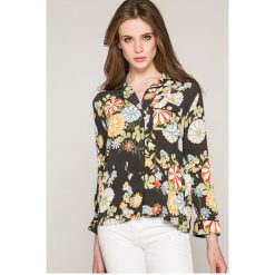 Levi's - Koszula. Czerwone koszule damskie Levi's®, s, z wiskozy, casualowe, z długim rękawem. W wyprzedaży za 159,90 zł.