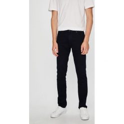 Wrangler - Jeansy Larston. Niebieskie jeansy męskie Wrangler, z bawełny. Za 329,90 zł.