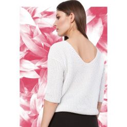 Sweter z dekoltem z przodu lub z tyłu, SWE118 ecru. Swetry damskie Lanti, na wiosnę, s, bez wzorów, eleganckie, bez rękawów, bez kaptura. Za 180,00 zł.