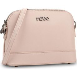 Torebka NOBO - NBAG-E1460-C004 Pastelowy Róż. Czerwone listonoszki damskie marki Nobo. W wyprzedaży za 109,00 zł.