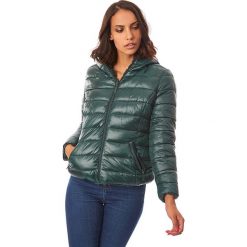 Kurtka przejściowa w kolorze ciemnozielonym. Zielone kurtki damskie Snowie Collection, s, bez wzorów, bez kaptura. W wyprzedaży za 209,95 zł.