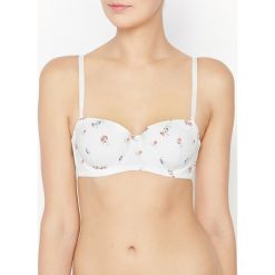 Bielizna damska: Powiększający biustonosz typu bandeau