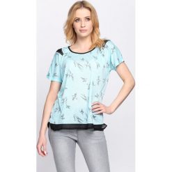 Bluzki damskie: Jasnoniebieski T-shirt Suit & Tie