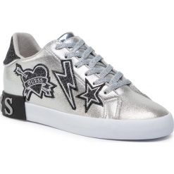 Sneakersy GUESS - Path FL8PAH ELE12 SILVER. Szare półbuty damskie Guess, ze skóry ekologicznej. W wyprzedaży za 399,00 zł.