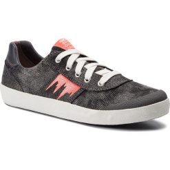 Tenisówki GEOX - J Kilwi B. B J92A7B 01354 C1040 D Grey/Fluo Orange. Szare trampki chłopięce Geox, bez wzorów, z gumy, na sznurówki. W wyprzedaży za 169,00 zł.