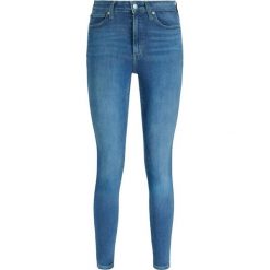 Jeansy Slim Fit Calvin Klein Jeans J20J211405. Niebieskie jeansy damskie Calvin Klein Jeans. W wyprzedaży za 299,00 zł.