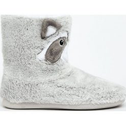 Etam - Kapcie Raccoon. Czarne kapcie damskie Etam, z gumy. Za 89,90 zł.
