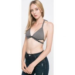 Missguided - Biustonosz by Jourdan Dunn. Szare biustonosze marki Missguided, z haftami, z elastanu. W wyprzedaży za 27,90 zł.