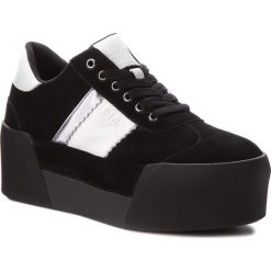 Sneakersy LIU JO - Maxy 01 B68013 PX002 Black 22222. Czarne sneakersy damskie Liu Jo, z zamszu, na koturnie, na sznurówki. W wyprzedaży za 429,00 zł.