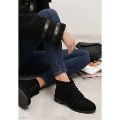 Czarne Zamszowe Botki Dream Your Dance. Czarne botki damskie Born2be, z zamszu, bez obcasa, na płaskiej podeszwie, bez zapięcia. W wyprzedaży za 109,99 zł.