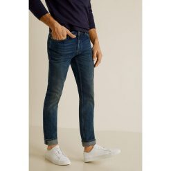 Mango Man - Jeansy Tim4. Niebieskie jeansy męskie marki Mango Man, bez wzorów. Za 199,90 zł.