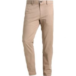 Jeansy męskie: Lacoste Jeansy Slim Fit kraft beige