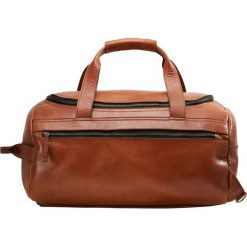 Still Nordic CLEAN MULTI SPORTSBAG Torba weekendowa cognac. Brązowe torebki klasyczne damskie marki Still Nordic. Za 839,00 zł.