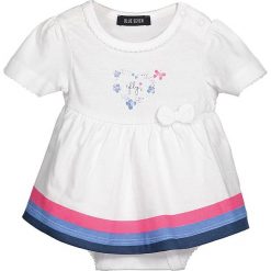 Sukienka-body w kolorze biało-jasnoróżowo-niebieskim. Różowe sukienki niemowlęce Blue Seven, z bawełny. W wyprzedaży za 27,95 zł.