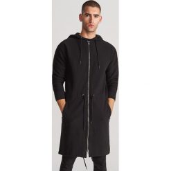 Długa bluza z kapturem - Czarny. Czarne bluzy męskie Reserved, s, bez wzorów, z kapturem, z długim rękawem, długie, z kapturem. Za 139,99 zł.