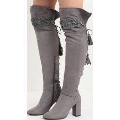 Ciemnoszare Kozaki Enamour. Czarne buty zimowe damskie marki Kazar, z futra, przed kolano, na wysokim obcasie, na koturnie. Za 129,99 zł.
