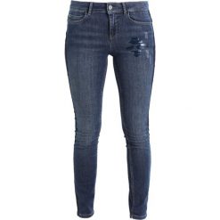 Boyfriendy damskie: comma Jeans Skinny Fit blue denim