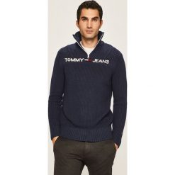 Tommy Jeans - Sweter. Niebieskie swetry męskie Tommy Jeans, s, z aplikacjami, z bawełny. Za 579,90 zł.
