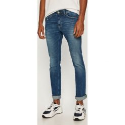 Tommy Jeans - Jeansy Scanton. Niebieskie jeansy męskie Tommy Jeans, bez wzorów. Za 539,90 zł.