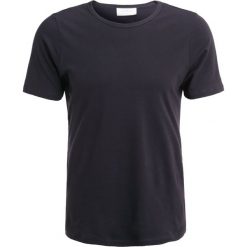T-shirty męskie: The White Briefs EARTH EPAULETTE Koszulka do spania navy/black