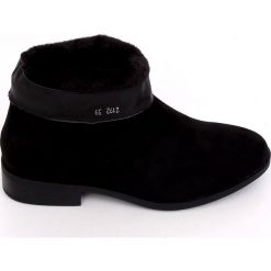 Botki damskie saszki czarne Z192 Black. Czarne botki damskie ButyModne, klasyczne, bez obcasa, na płaskiej podeszwie, bez zapięcia. W wyprzedaży za 99,00 zł.