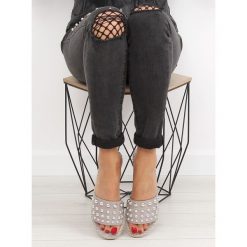 Klapki damskie espadryle szare LL-120P GREY. Szare espadryle damskie obuwie damskie, bez wzorów, z zamszu, bez obcasa. Za 49,94 zł.