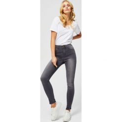 Wyszczuplające jeansy typu skinny. Szare jeansy damskie Moodo, m, z podwyższonym stanem. Za 39,99 zł.