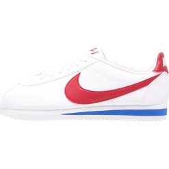 Nike Sportswear CLASSIC CORTEZ Sneakersy niskie white/varsity red/varsity royal. Białe sneakersy męskie Nike Sportswear, bez zapięcia. Za 399,00 zł.