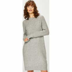 Vero Moda - Sukienka. Szare sukienki dzianinowe Vero Moda, na co dzień, l, casualowe, z okrągłym kołnierzem, mini, proste. Za 149,90 zł.