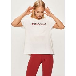 Tommy Sport - T-shirt. Czarne topy damskie Tommy Sport, s, z nadrukiem, z bawełny, z okrągłym kołnierzem. W wyprzedaży za 139,90 zł.