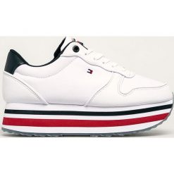 Tommy Hilfiger - Buty. Białe buty sportowe damskie TOMMY HILFIGER, bez wzorów, ze skóry ekologicznej, sportowe. Za 399,90 zł.