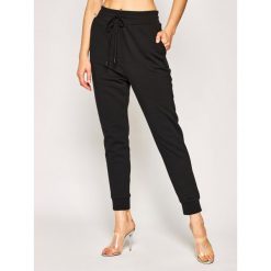 Spodnie dresowe LOVE MOSCHINO W139508M 4165. Czarne spodnie damskie Love Moschino, s, z bawełny. W wyprzedaży za 559,00 zł.