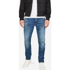 G-Star Raw - Jeansy D-Staq. Niebieskie jeansy męskie G-Star RAW, bez wzorów, retro. W wyprzedaży za 479,90 zł.