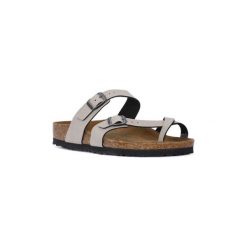 Klapki Birkenstock MAYARI GRACEFUL SILVER. Brązowe klapki damskie Birkenstock, bez wzorów, bez obcasa. Za 353,07 zł.