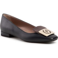 Półbuty POLLINI - SA11021C08TC475A Vit.Ocean/Borgo. Niebieskie półbuty damskie Pollini, z aplikacjami, ze skóry. W wyprzedaży za 679,00 zł.