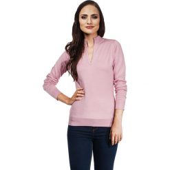 Swetry klasyczne damskie: Sweter w kolorze brudnego różu