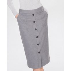 Ołówkowa midi spódnica - Szary. Szare spódniczki damskie Mohito, bez wzorów, midi, ołówkowe. W wyprzedaży za 39,99 zł.