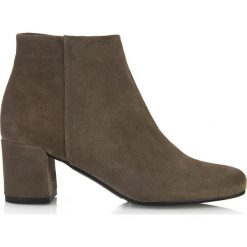 Botki oliwkowe. Zielone botki damskie Arturo Vicci, ze skóry, eleganckie, na wysokim obcasie, na obcasie, bez zapięcia. Za 299,00 zł.